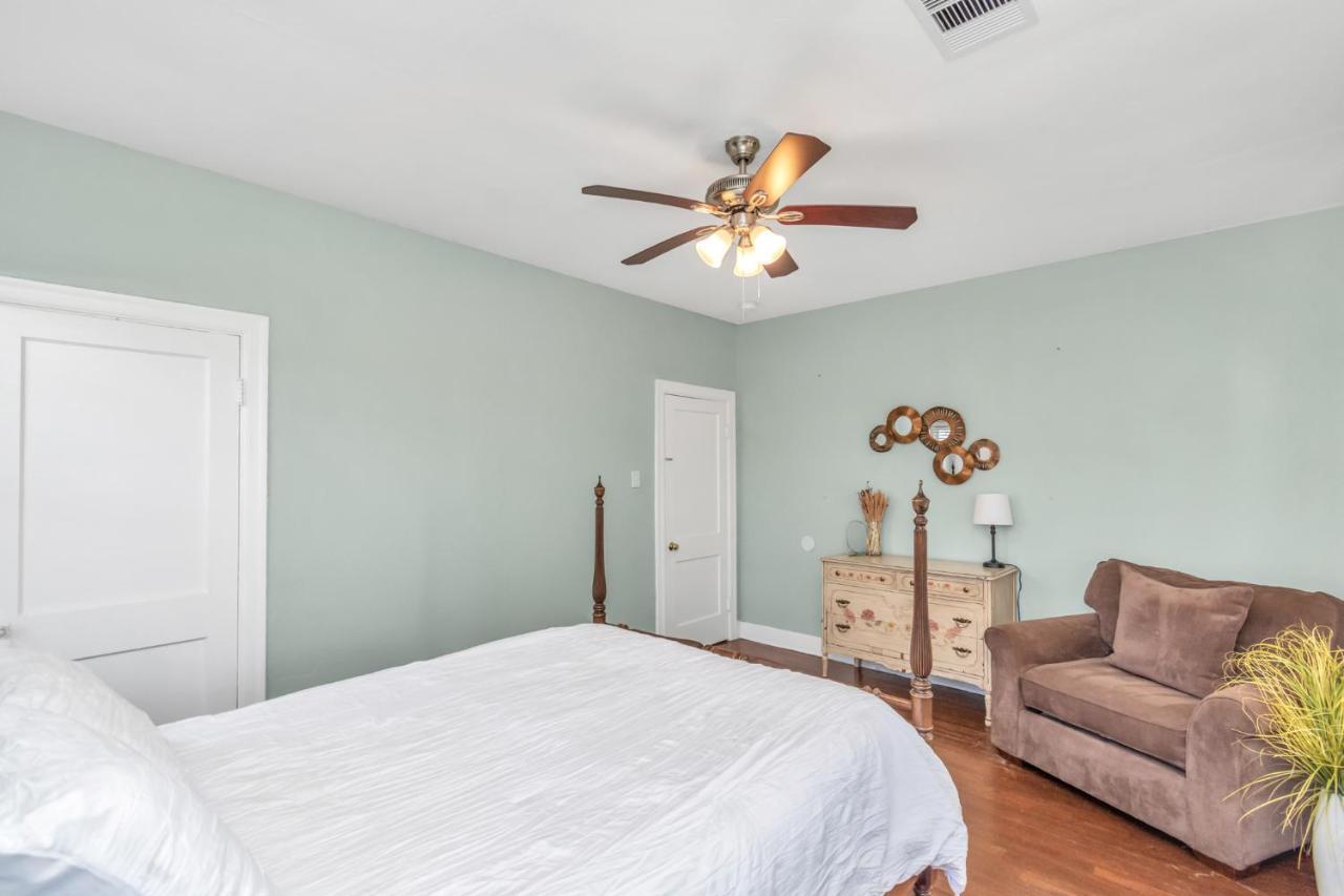 2 Kitchens,2 Living Rooms,4 Bedrooms-Close To All! Galveston Esterno foto