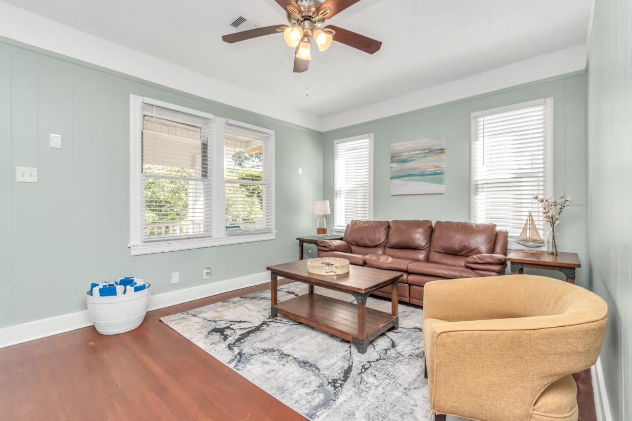 2 Kitchens,2 Living Rooms,4 Bedrooms-Close To All! Galveston Esterno foto