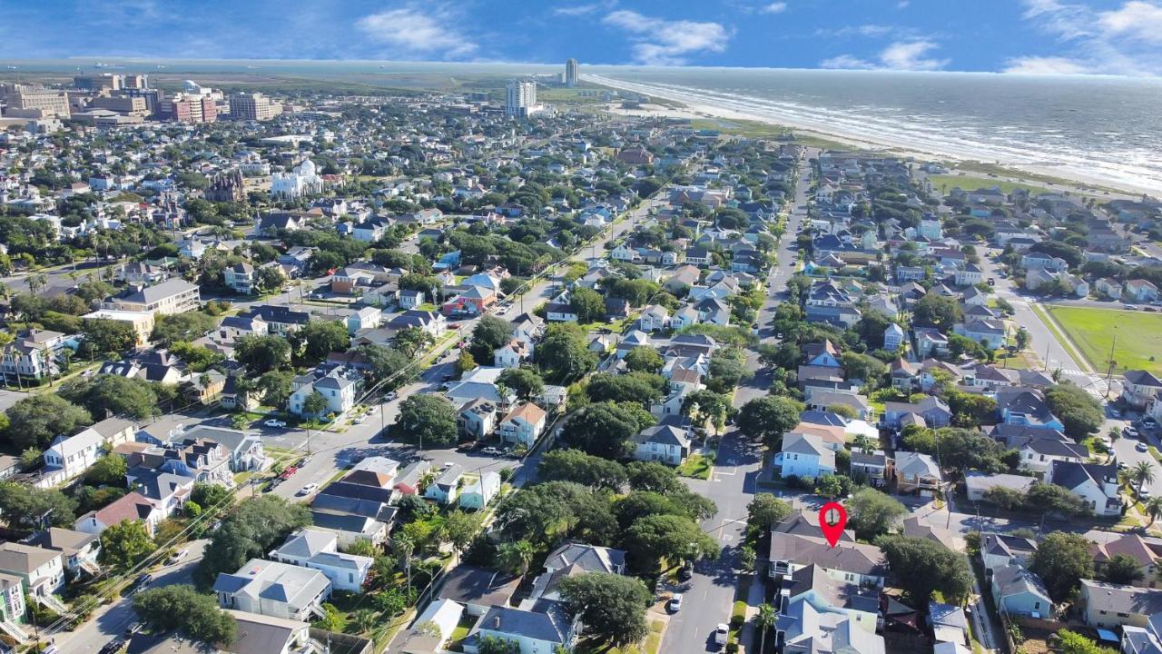 2 Kitchens,2 Living Rooms,4 Bedrooms-Close To All! Galveston Esterno foto